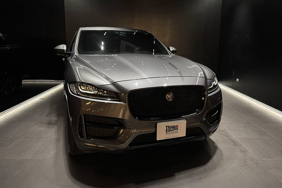 JAGUAR F-PACE 3.0C.C. V6 CS R-SPORT